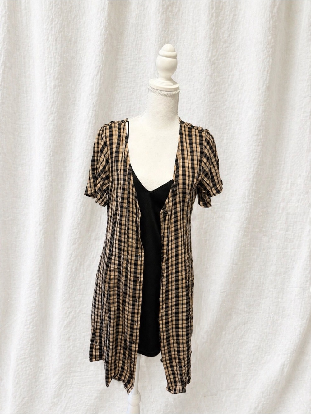 90s style bleuh ciel Black and Tan Plaid Open-Front Short Sleeve Duster